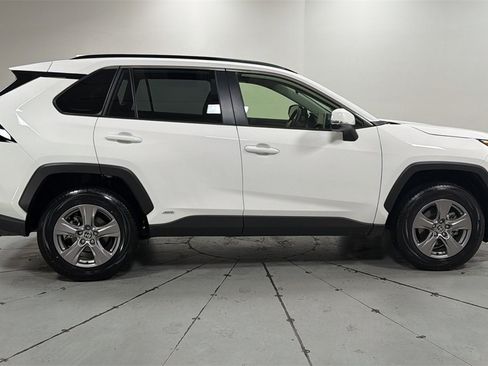 Certified 2025 Toyota RAV4 LE image 6