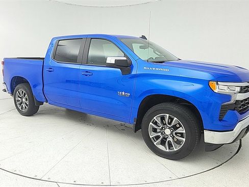 Certified 2025 Chevrolet Silverado 1500 LT image 8