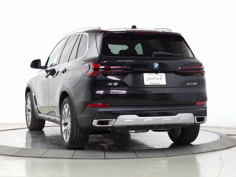 Used 2026 BMW X5 xDrive40i w/ Parking Assistance Package AWD/4WD image 5
