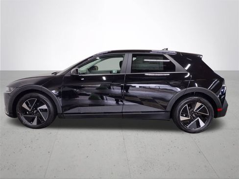 Certified 2026 Hyundai Ioniq 5 SE RWD image 11