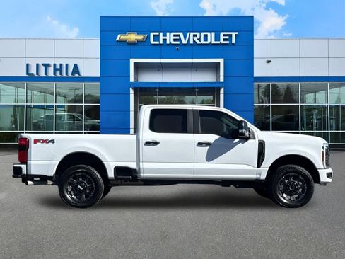 Used 2024 Ford F250 XL w/ STX Appearance Package AWD/4WD image 8
