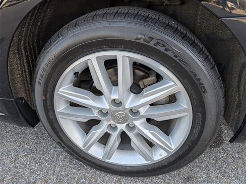 Used 2013 Toyota Avalon XLE image 1