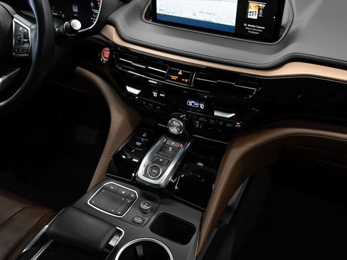 Certified 2023 Acura MDX FWD w/ Technology Package image 27