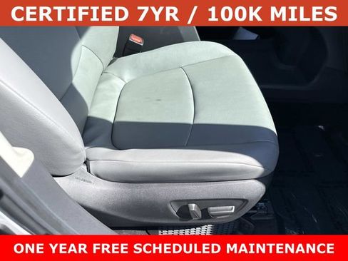 Used 2024 Toyota Sienna XLE w/ XLE Plus Package FWD image 10