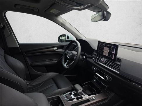 Certified 2025 Audi Q5 e Premium Plus AWD/4WD image 11