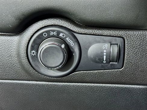 Used 2024 Dodge Durango GT image 14