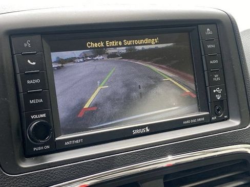 Used 2013 Dodge Grand Caravan SXT w/ UConnect Hands-Free Group FWD image 20