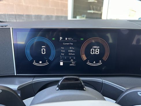 Used 2024 Hyundai Santa Fe SEL image 18