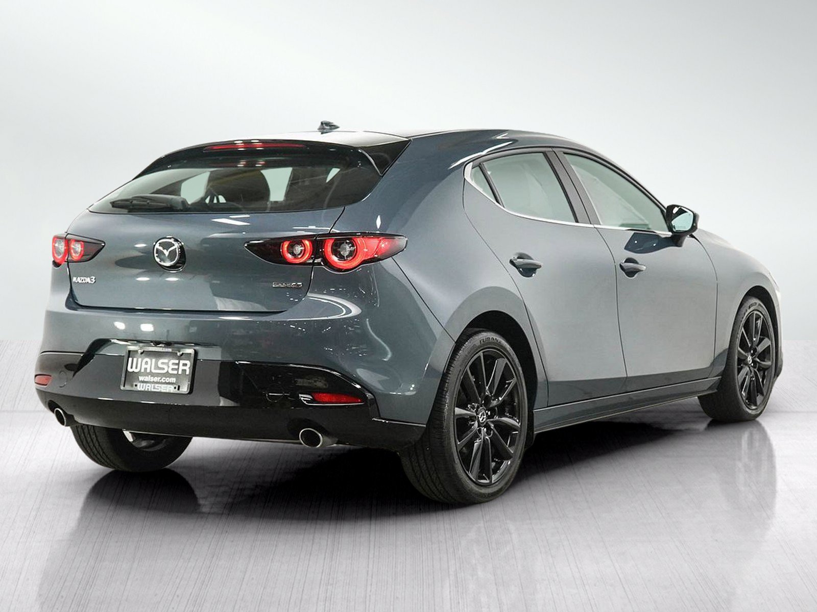 Used 2022 MAZDA MAZDA3 s FWD image 5