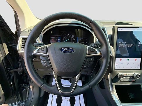 Used 2024 Ford Edge Titanium AWD/4WD image 11