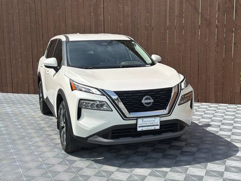 Used 2023 Nissan Rogue SV FWD image 10
