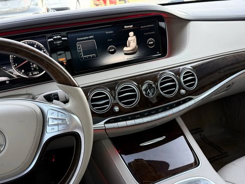 Used 2017 Mercedes-Benz S 550 4MATIC Sedan image 60