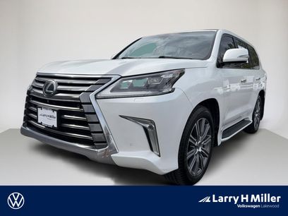 Used 2016 Lexus LX 570 4WD w/ Luxury Package