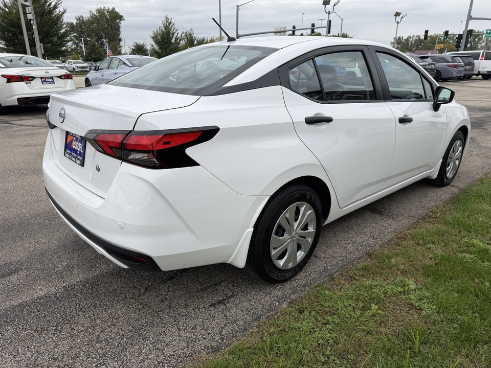 Used 2025 Nissan Versa S w/ Electronics Package FWD image 5