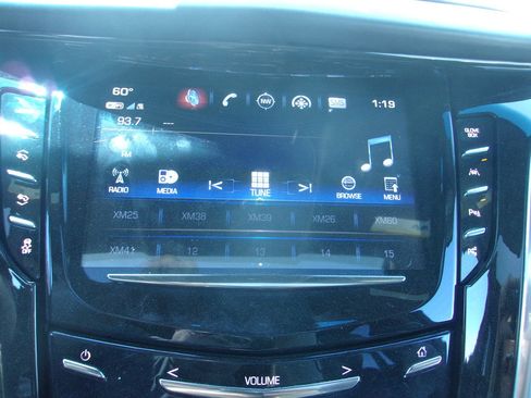 Used 2020 Cadillac Escalade Platinum AWD/4WD image 24