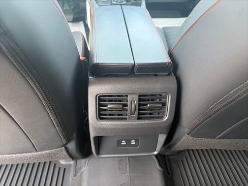 Used 2025 Nissan Rogue SV AWD/4WD image 13