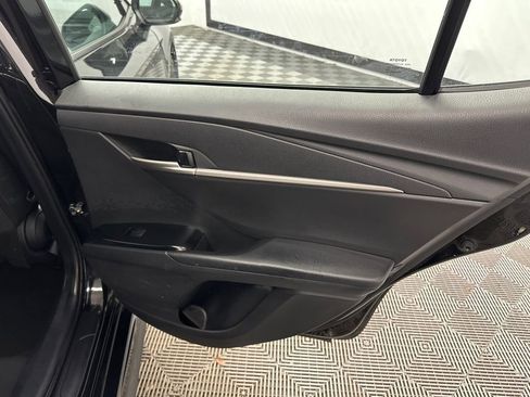 Used 2025 Toyota Camry SE FWD image 17