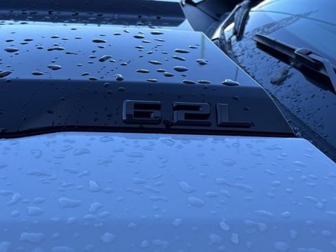 Used 2023 Chevrolet Silverado 1500 ZR2 w/ Technology Package image 12