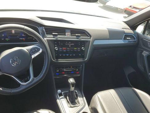 Certified 2023 Volkswagen Tiguan SE R-Line FWD image 20