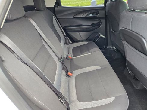 Used 2022 Chevrolet TrailBlazer LS image 9