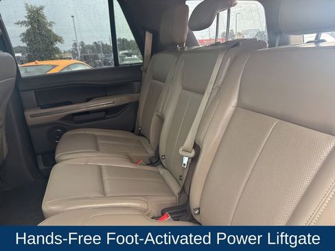 Used 2020 Ford Expedition XLT w/ Equipment Group 202A RWD image 15