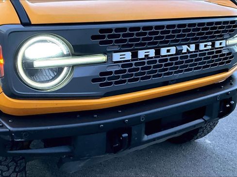 Used 2021 Ford Bronco Badlands image 33