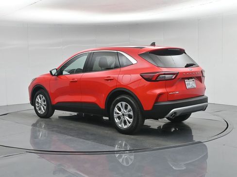 Certified 2024 Ford Escape Active FWD image 7