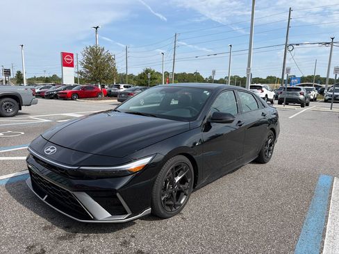 Used 2025 Hyundai Elantra N Line FWD image 1