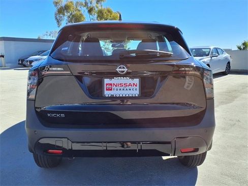 New 2026 Nissan Kicks S image 9