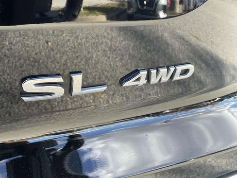 Used 2023 Nissan Pathfinder SL image 8