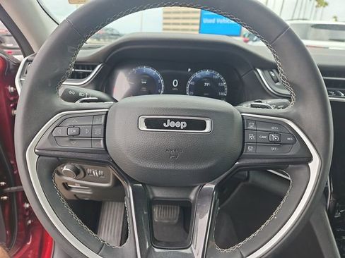Used 2023 Jeep Grand Cherokee L Laredo RWD image 21
