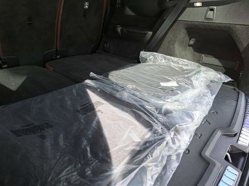 Used 2023 Volvo XC90 T8 Core w/ Protection Package Premier image 25