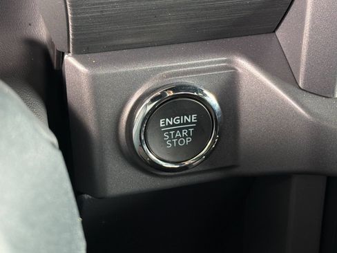 New 2026 Ford F150 XLT w/ Equipment Group 302A MID AWD/4WD image 25