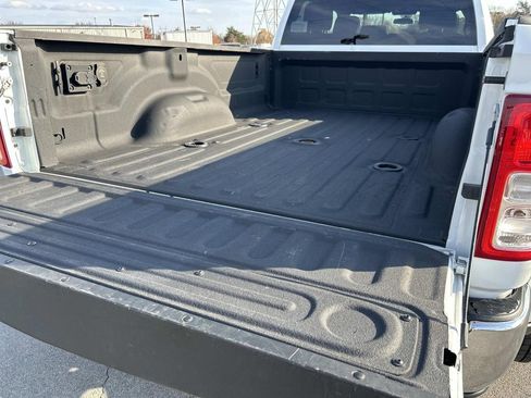 Used 2024 RAM 3500 Tradesman w/ Chrome Appearance Group image 15