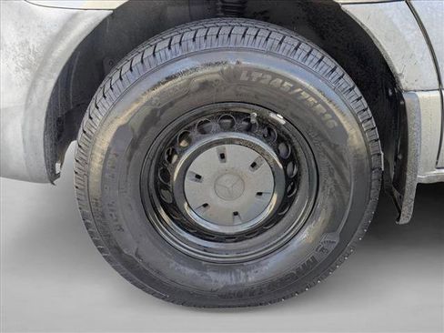 Used 2020 Mercedes-Benz Sprinter 2500 image 24