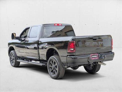 New 2026 RAM 2500 Big Horn AWD/4WD image 8