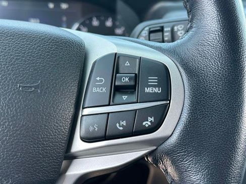 Used 2022 Ford Explorer XLT w/ Equipment Group 202A AWD/4WD image 15