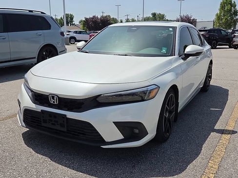 Used 2022 Honda Civic Sport Touring image 1
