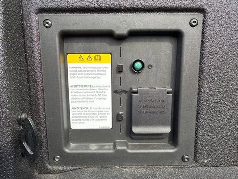 Used 2025 Ford F150 Raptor image 10