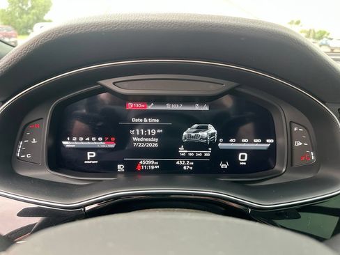 Used 2023 Audi Q8 Premium Plus w/ Premium Plus Package AWD/4WD image 15