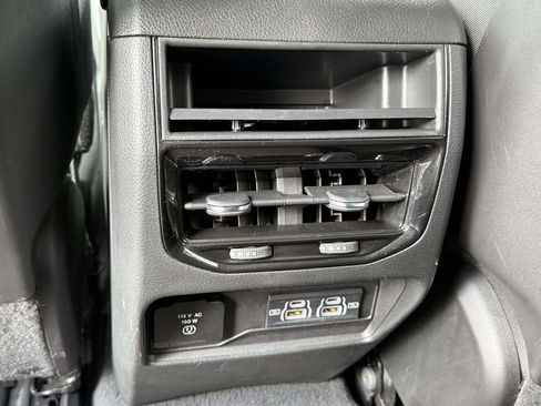 Used 2023 Jeep Grand Cherokee Altitude AWD/4WD image 14
