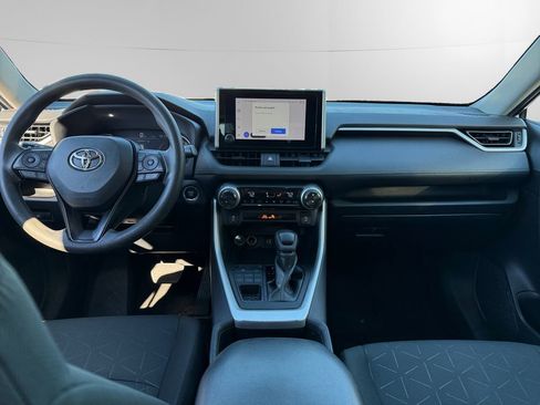 Used 2023 Toyota RAV4 XLE AWD/4WD image 10