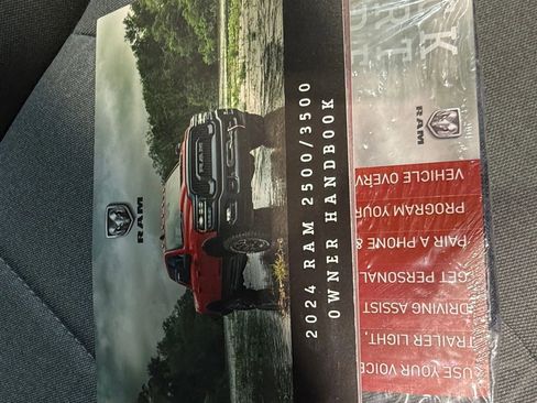 Used 2024 RAM 3500 Big Horn image 27