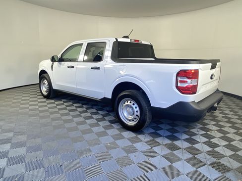 New 2025 Ford Maverick XL image 3