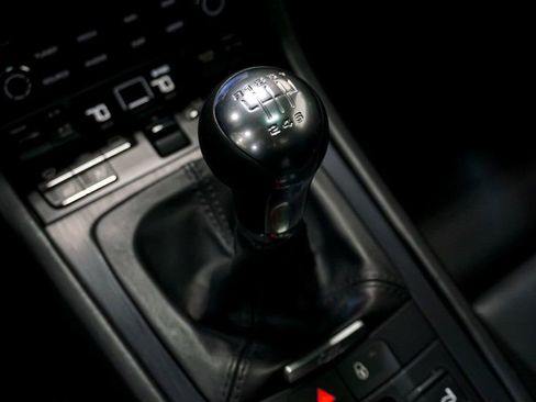 Used 2018 Porsche 911 GT3 RS image 12