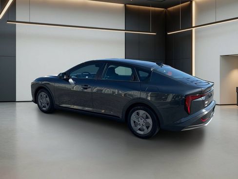 Used 2026 Kia K4 FWD image 3
