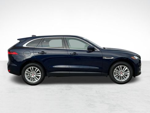 Used 2020 Jaguar F-PACE Prestige image 8