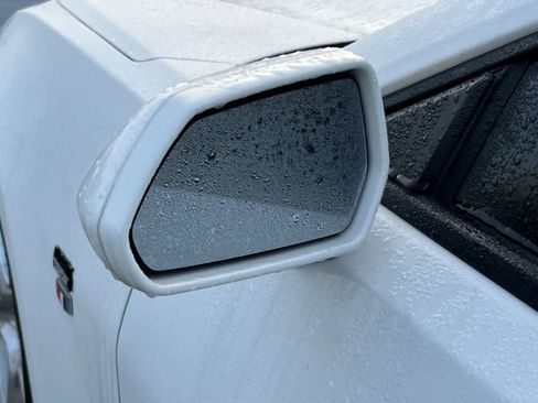 Used 2020 Chevrolet Camaro LT image 18