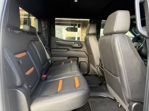 Used 2022 GMC Sierra 1500 AT4 w/ AT4 Preferred Package image 23