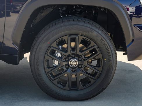 New 2026 Toyota Tundra Limited AWD/4WD image 11
